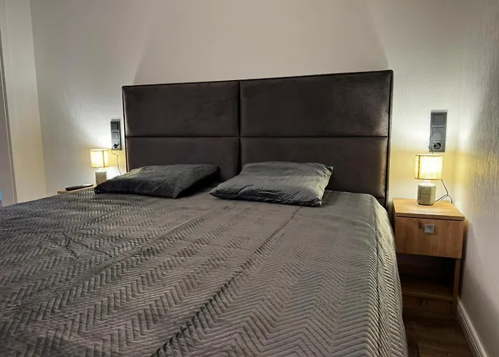 East-riverside Boardinghouse * Erkner