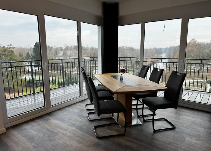 Hotel East-riverside Boardinghouse