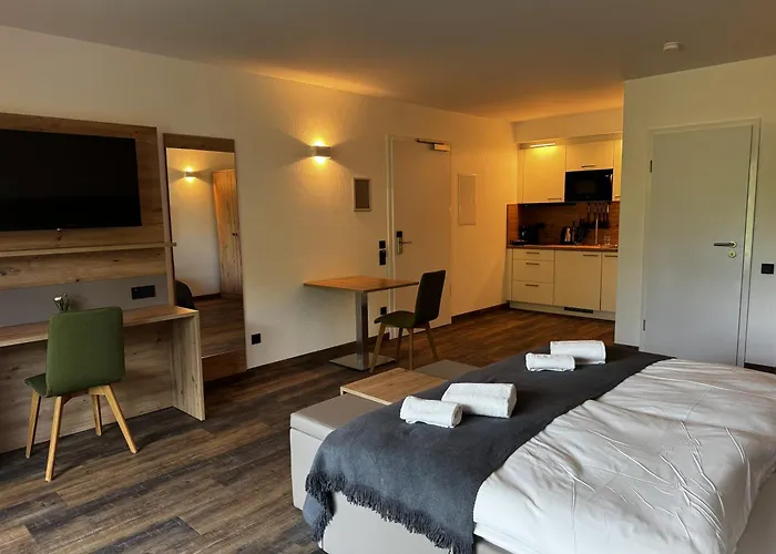 East-riverside Boardinghouse * Erkner