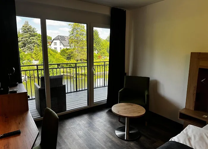 Hotel East-riverside Boardinghouse *