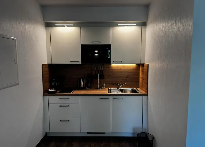 East-riverside Boardinghouse